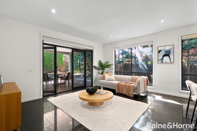 Photo - 63 Ravenhill Boulevard, Roxburgh Park VIC 3064 - Image 11