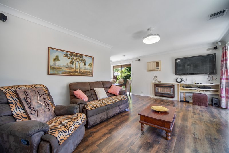 Photo - 63 Rawlings Road, Modbury North SA 5092 - Image 3