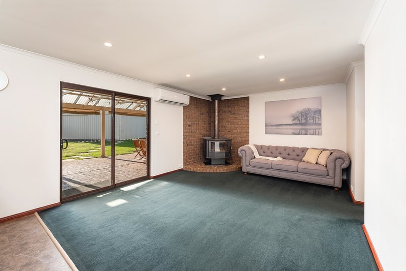 Photo - 63 Ray Orr Drive, Mount Barker SA 5251 - Image 7