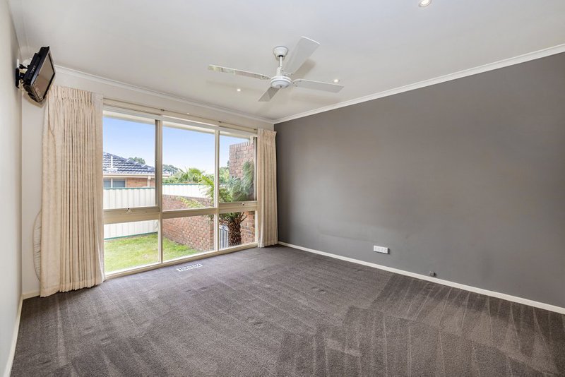 Photo - 63 Renou Road, Wantirna South VIC 3152 - Image 5