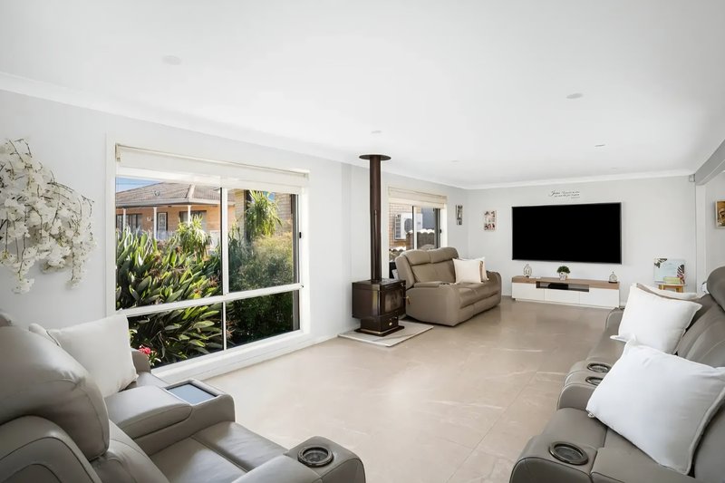 Photo - 63 Roberta Street, Greystanes NSW 2145 - Image 5