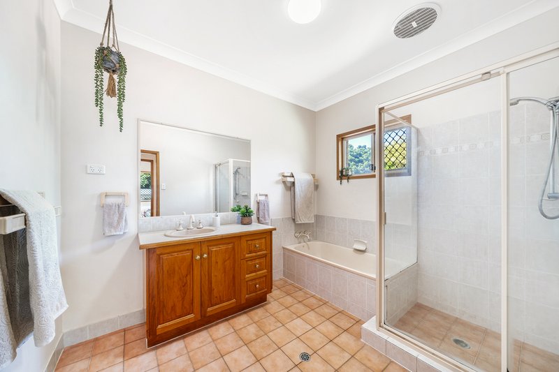 Photo - 63 Saraband Drive, Eatons Hill QLD 4037 - Image 16