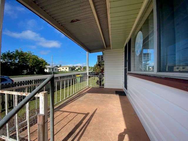 Photo - 63 Sarina Beach Road, Sarina QLD 4737 - Image 2