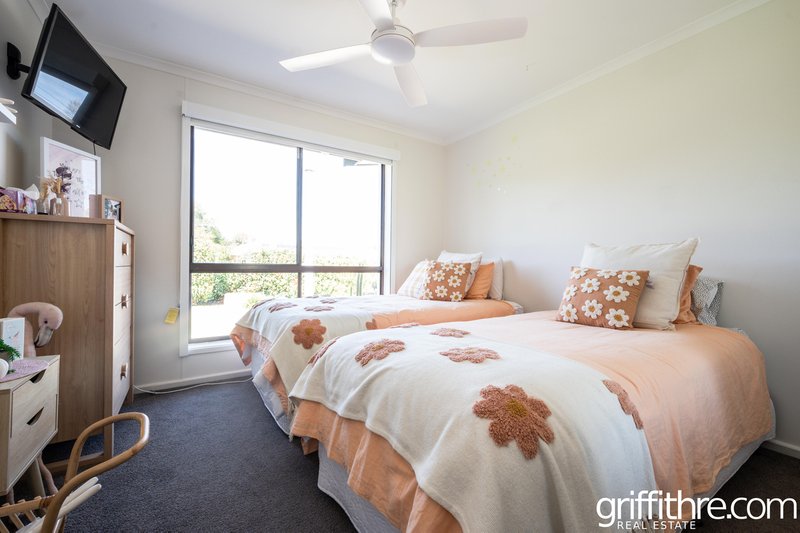 Photo - 63 School Street, Hanwood NSW 2680 - Image 16