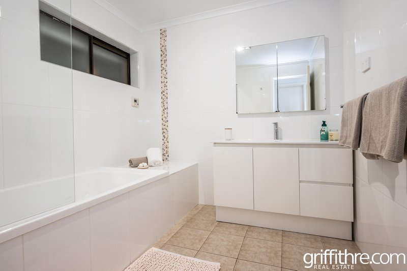 Photo - 63 School Street, Hanwood NSW 2680 - Image 17