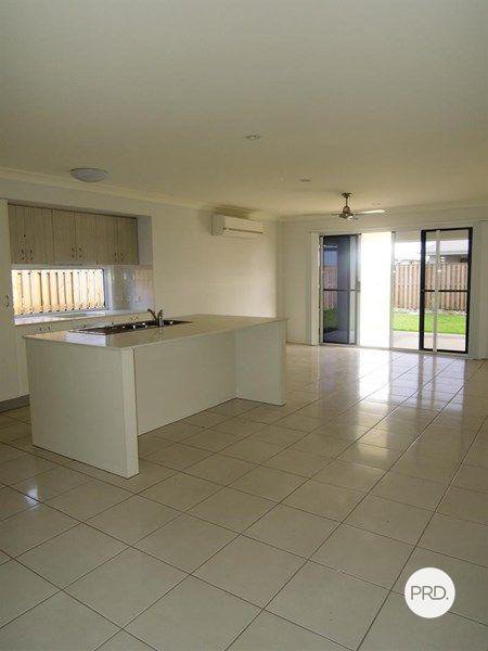 Photo - 63 Schooner Avenue, Bucasia QLD 4750 - Image 6