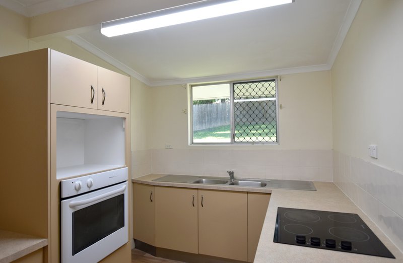 Photo - 63 Shaw Street, New Auckland QLD 4680 - Image 5