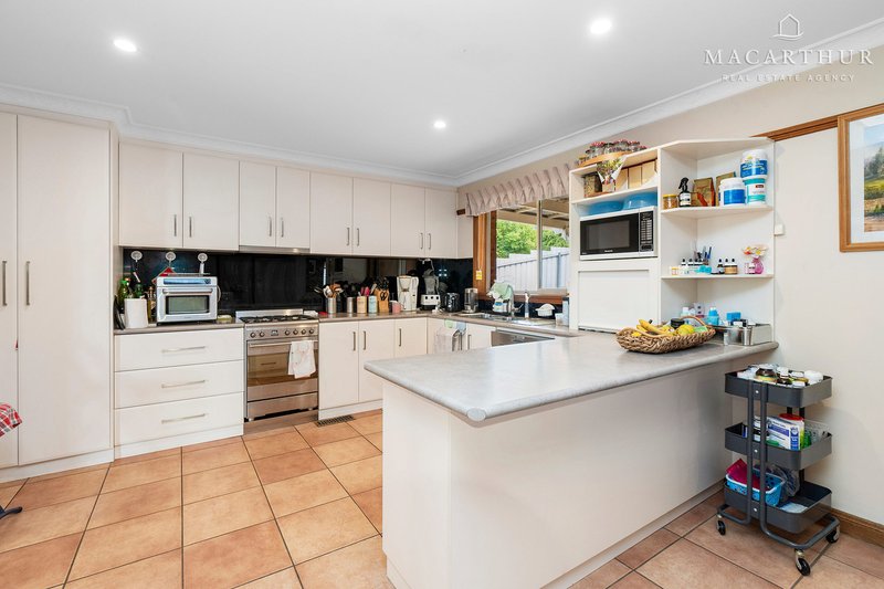 Photo - 63 Simkin Crescent, Kooringal NSW 2650 - Image 2