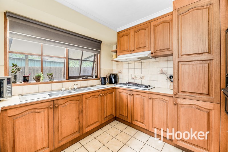 Photo - 63 Smethurst Avenue, Pakenham VIC 3810 - Image 3