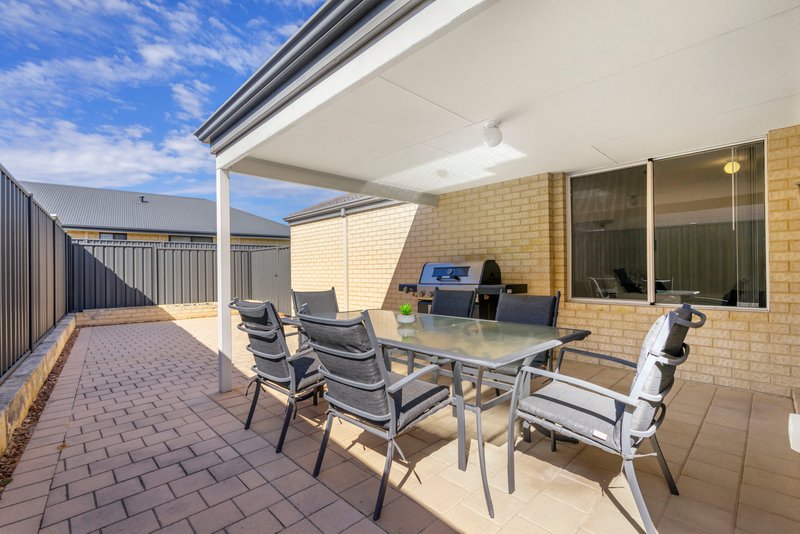 Photo - 63 Splendens Avenue, Banksia Grove WA 6031 - Image 20