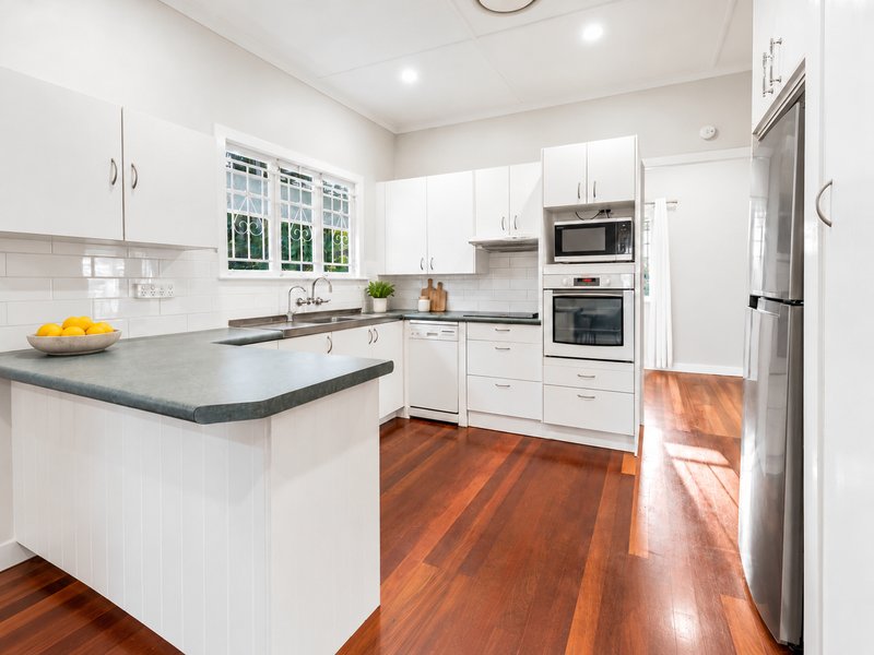 Photo - 63 Stuartholme Road, Bardon QLD 4065 - Image 6
