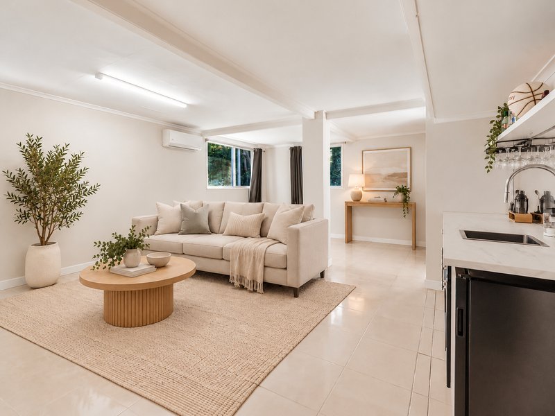 Photo - 63 Stuartholme Road, Bardon QLD 4065 - Image 13