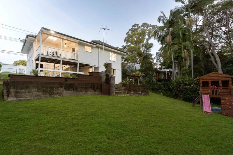 Photo - 63 Stuartholme Road, Bardon QLD 4065 - Image 15
