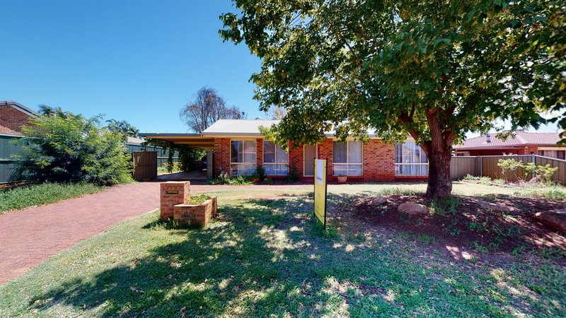 63 Sturt Circle, Dubbo NSW 2830