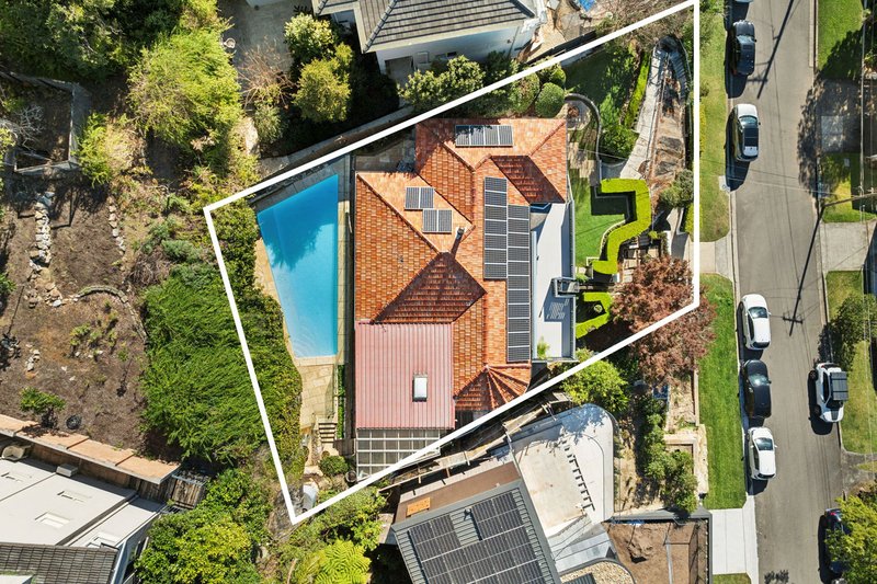Photo - 63 Sugarloaf Crescent, Castlecrag NSW 2068 - Image 13