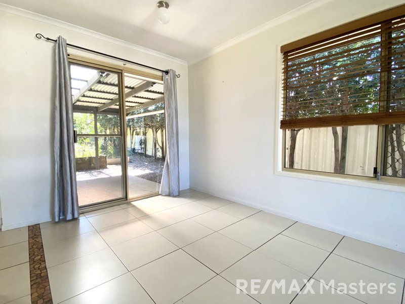 Photo - 63 Sunscape Drive, Eagleby QLD 4207 - Image 4