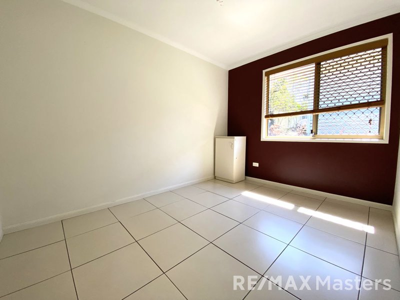 Photo - 63 Sunscape Drive, Eagleby QLD 4207 - Image 10