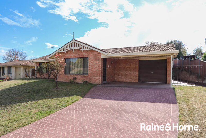 63 Tandora Street, Kelso NSW 2795