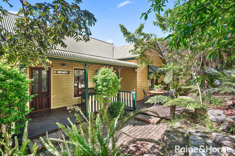 63 The Crescent, Helensburgh NSW 2508