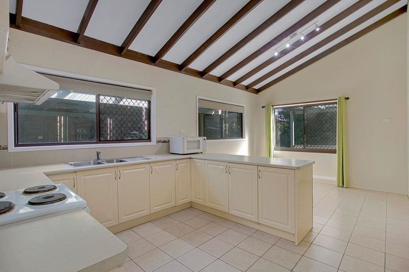 Photo - 63 Thornburgh Street, Oxley QLD 4075 - Image 1