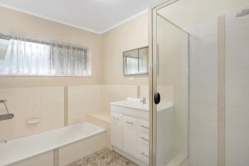 Photo - 63 Thornburgh Street, Oxley QLD 4075 - Image 5