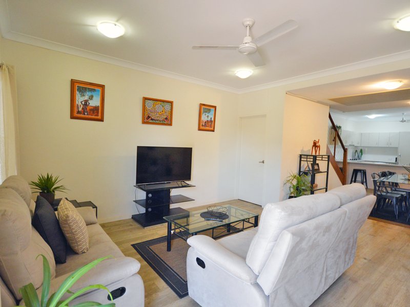 Photo - 6/3 Tom Morrison Drive, Rocky Point QLD 4874 - Image 4