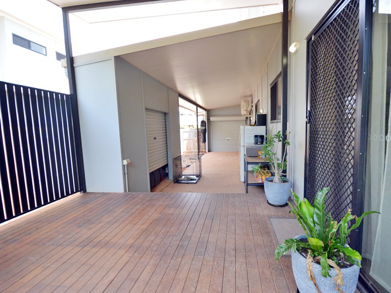 Photo - 6/3 Tom Morrison Drive, Rocky Point QLD 4874 - Image 18