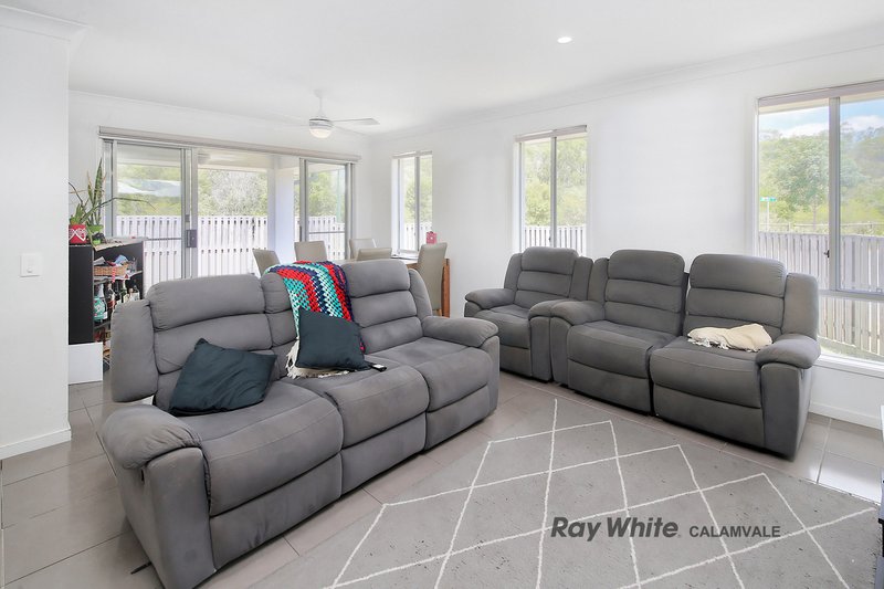 Photo - 63 Venice Crescent, Redbank QLD 4301 - Image 5