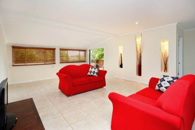 Photo - 63 Wilclark Street, Upper Mount Gravatt QLD 4122 - Image 3