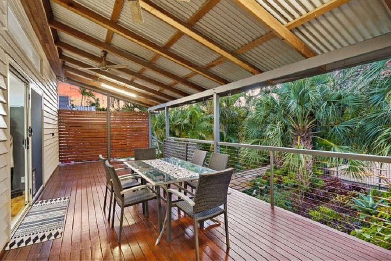 Photo - 63 Wilde Street, Wynnum QLD 4178 - Image 5