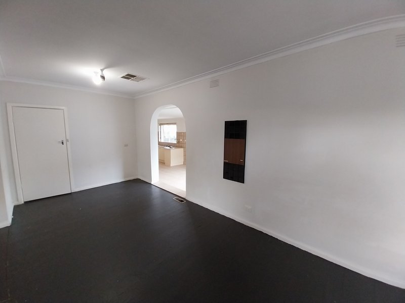 Photo - 63 William Street, Lalor VIC 3075 - Image 7