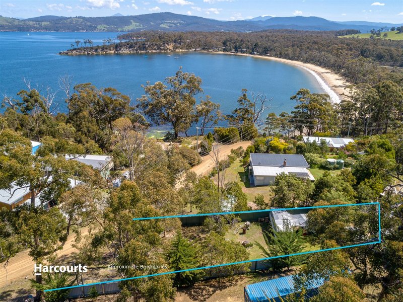 Photo - 63 Williams Road, Randalls Bay TAS 7112 - Image 2