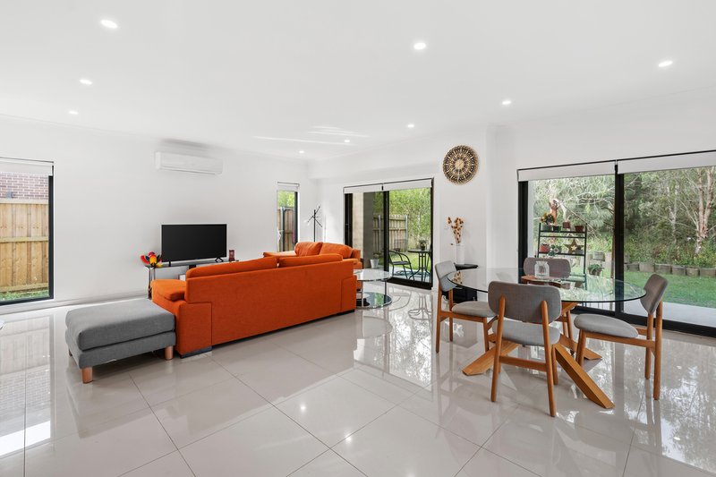 Photo - 63 Windsorgreen Drive, Wyong NSW 2259 - Image 2