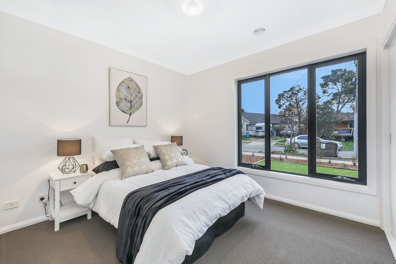 Photo - 6/30-32 Parkland Avenue, Hampton Park VIC 3976 - Image 5