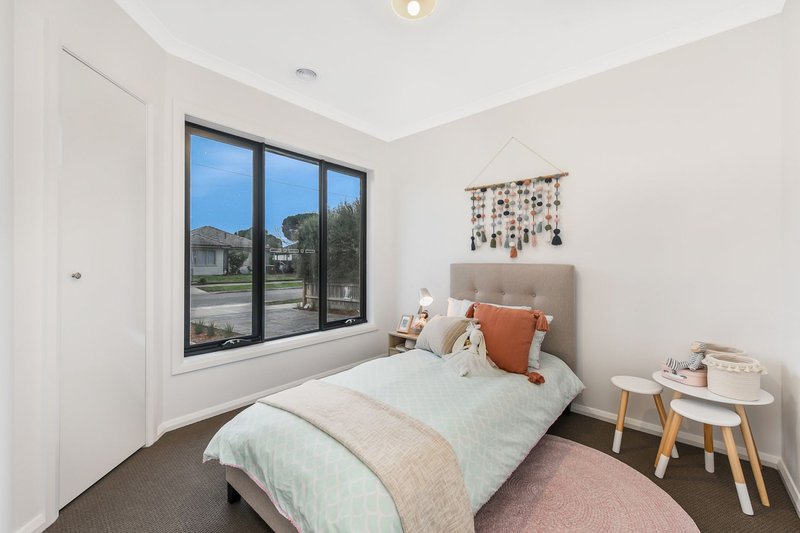 Photo - 6/30-32 Parkland Avenue, Hampton Park VIC 3976 - Image 7