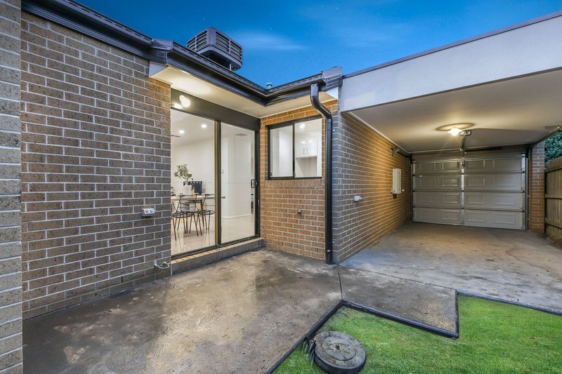 Photo - 6/30-32 Parkland Avenue, Hampton Park VIC 3976 - Image 9