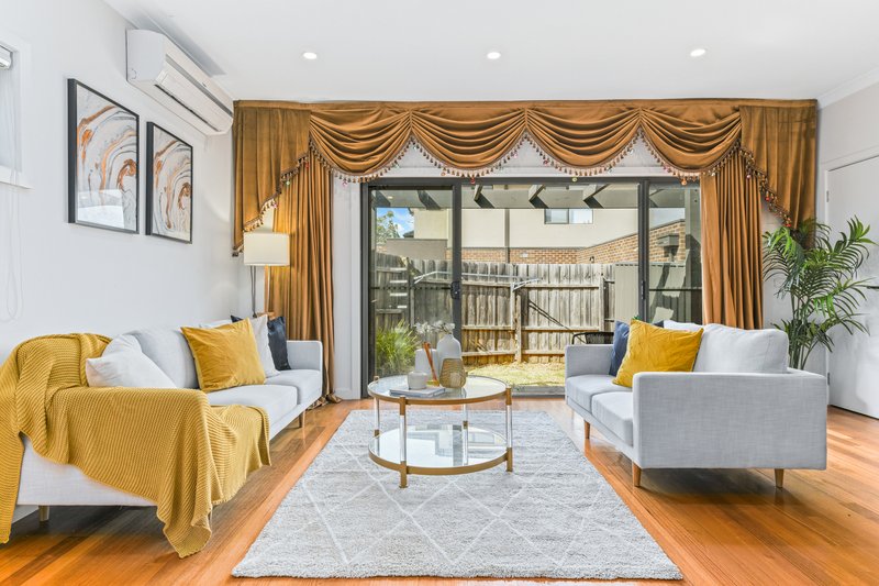 Photo - 6/30-32 Thompson Street, Clayton VIC 3168 - Image 2