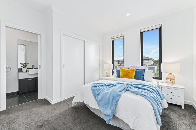 Photo - 6/30-32 Thompson Street, Clayton VIC 3168 - Image 7