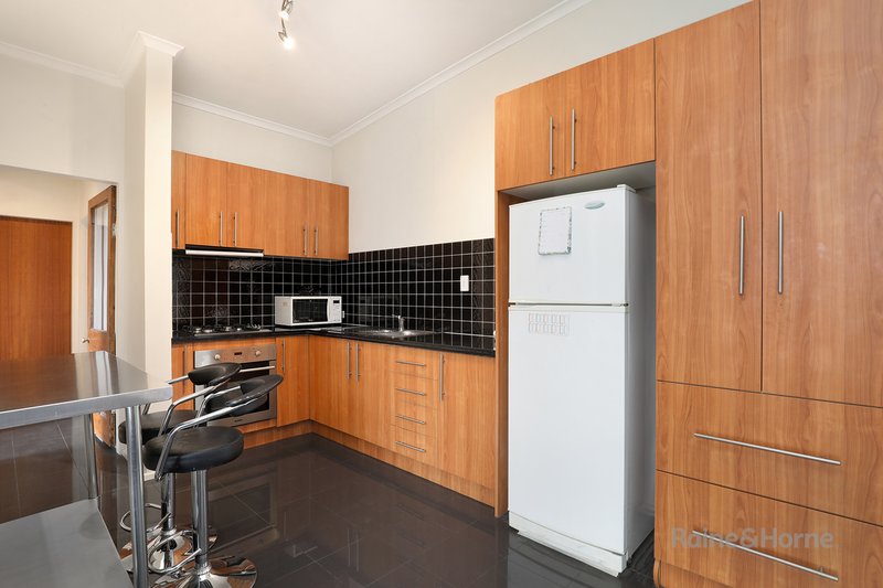 Photo - 6/30 Ormond Road, Ascot Vale VIC 3032 - Image 2