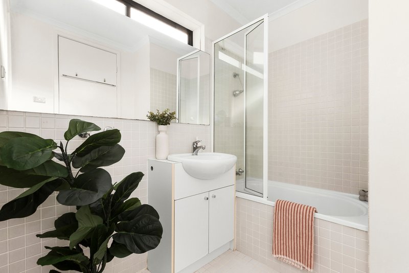 Photo - 6/30 Pearson Street, Brunswick West VIC 3055 - Image 5