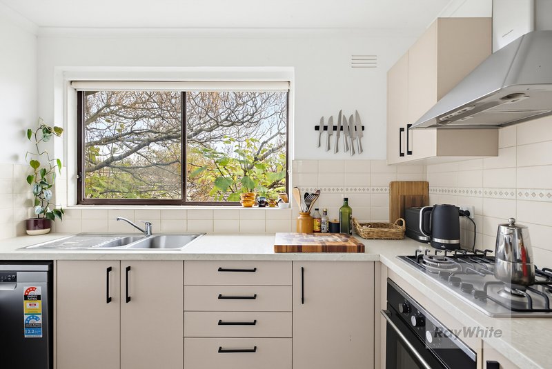 Photo - 6/30 Robb Street, Reservoir VIC 3073 - Image 3