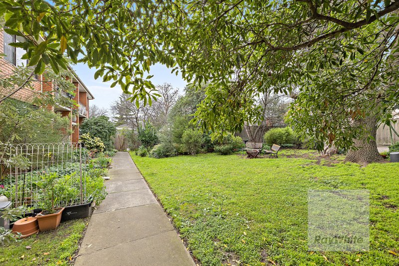 Photo - 6/30 Robb Street, Reservoir VIC 3073 - Image 9