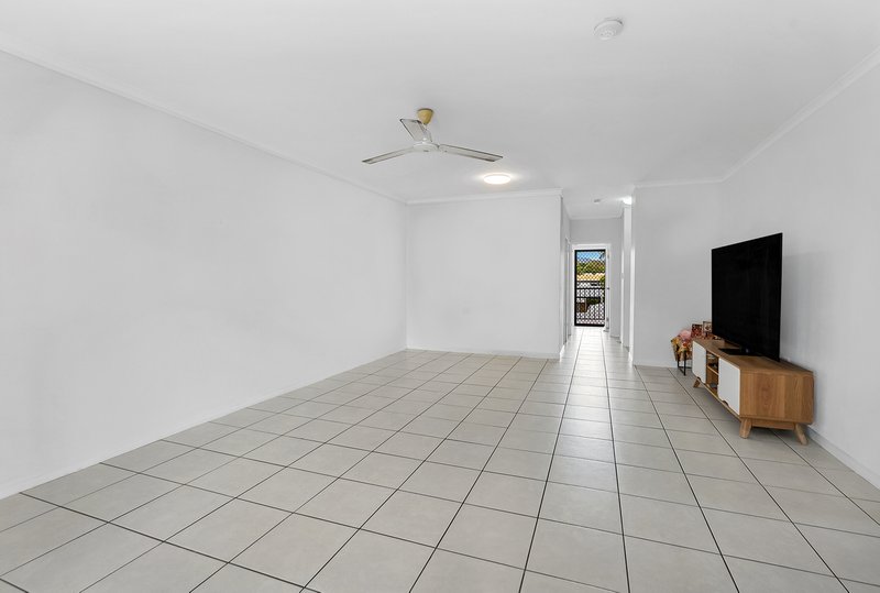 Photo - 6/302-308 Pease Street, Edge Hill QLD 4870 - Image 3