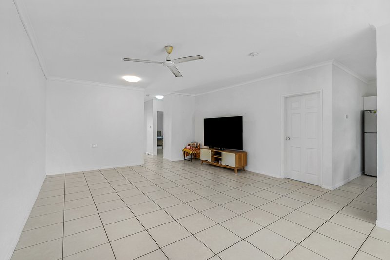 Photo - 6/302-308 Pease Street, Edge Hill QLD 4870 - Image 4