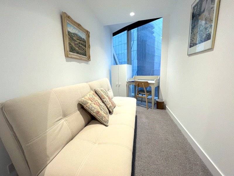 Photo - 6304B/639 Little Lonsdale Street, Melbourne VIC 3000 - Image 6