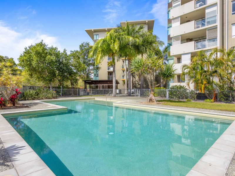 Photo - 6305/12-14 Executive Drive, Burleigh Waters QLD 4220 - Image 12