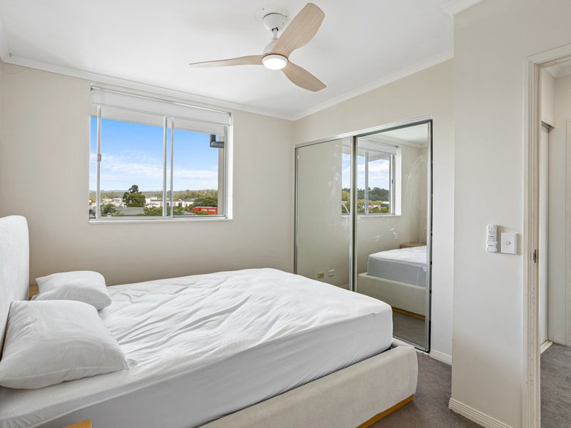 Photo - 6305/12 Executive Drive, Burleigh Waters QLD 4220 - Image 10