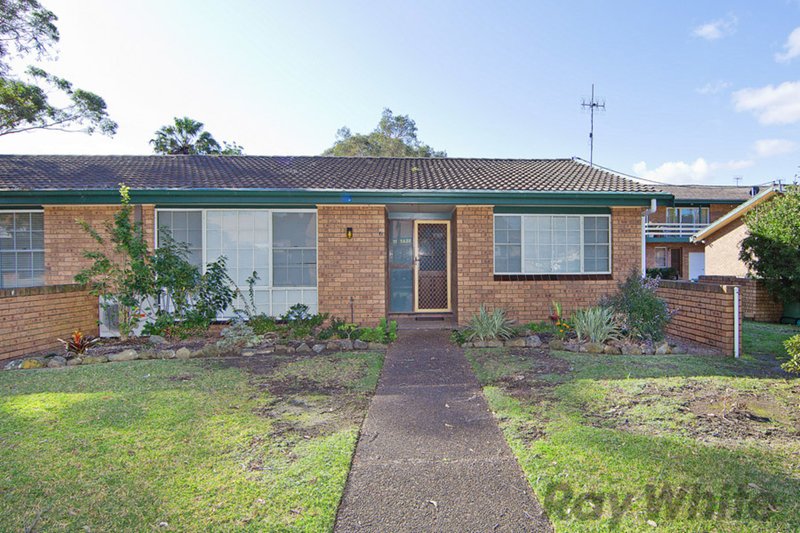 Photo - 6/31-37 Tenth Ave , Budgewoi NSW 2262 - Image 1