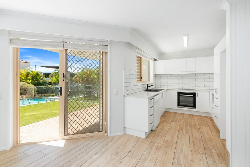 Photo - 6/31 Teemangum Street, Currumbin QLD 4223 - Image 6