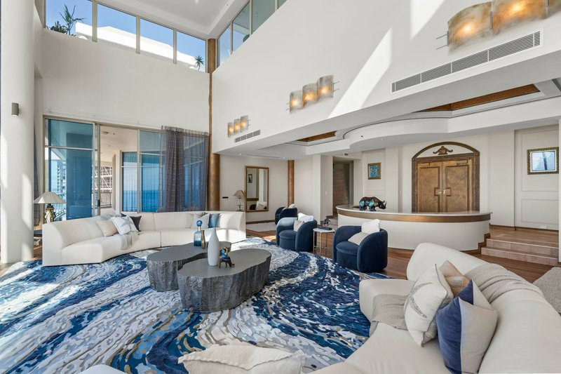 Photo - 63/100 Old Burleigh Road, Broadbeach QLD 4218 - Image 10